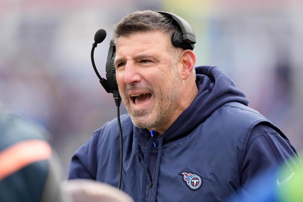 New England hires Mike Vrabel as its next coach