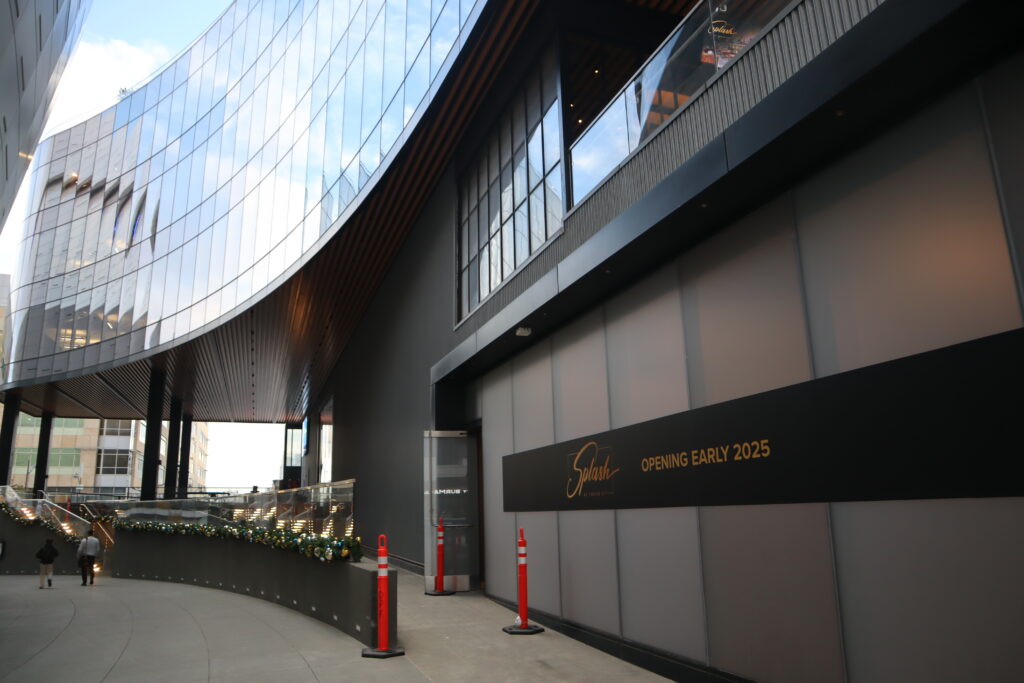 First Look: Inside 'Splash at Thrive City' Sports Bar Next to Chase Center