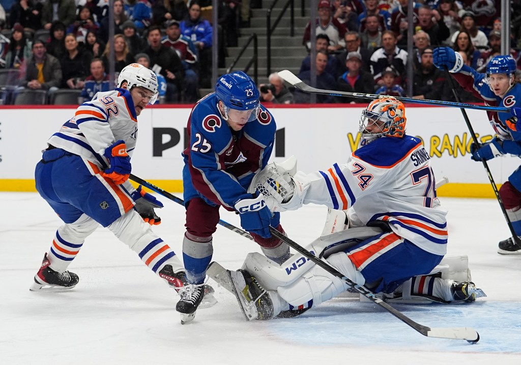 Avalanche blow early three-goal lead against Oilers as defense wilts in 4-3 defeat