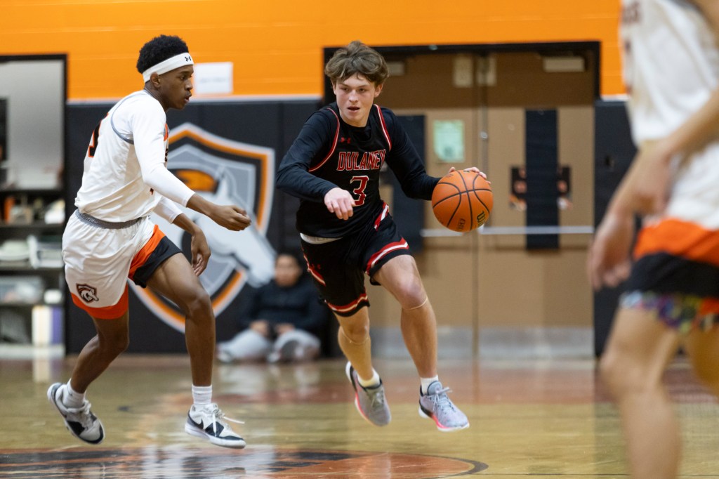 Dulaney boys basketball powers past Eastern Tech, 68-48