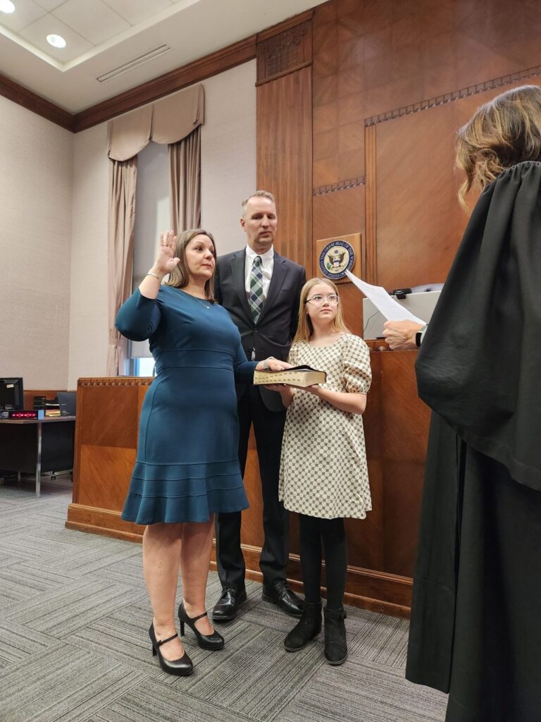Deputy prosecutor sworn in as Porter County's new circuit court judge