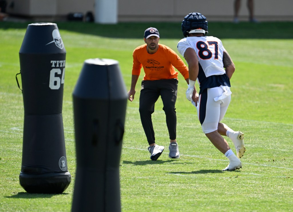 Broncos TE coach Declan Doyle lands Bears offensive coordinator job