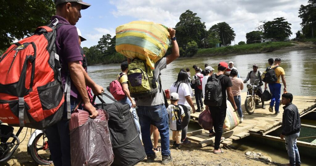 80 people killed in Colombia as peace talks fail, official says