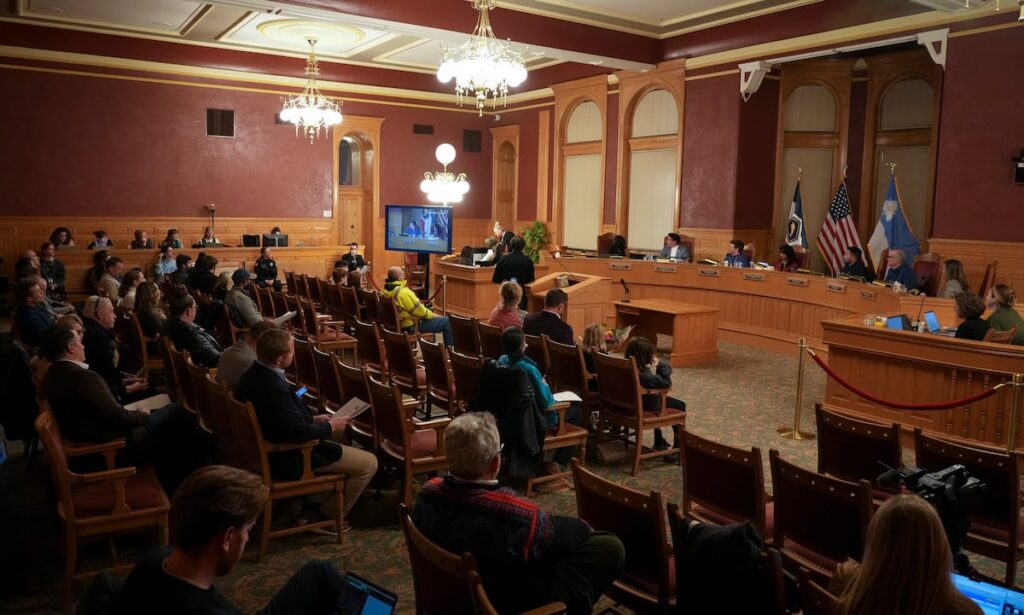 A split SLC Council backs stipends for its leaders but not bigger pay hikes for all members