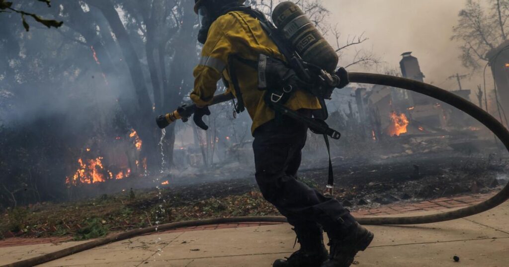 California fires reveal limits of city water systems for firefighting