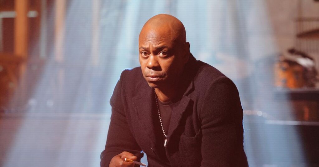 'SNL' host Dave Chappelle weighs in on L.A. fires, Palestine and Trump