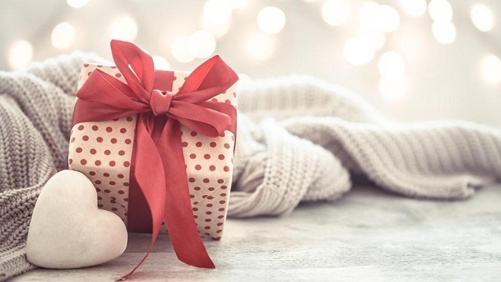 First Valentine’s Day together? Here’s how to find the right gift – The Denver Post
