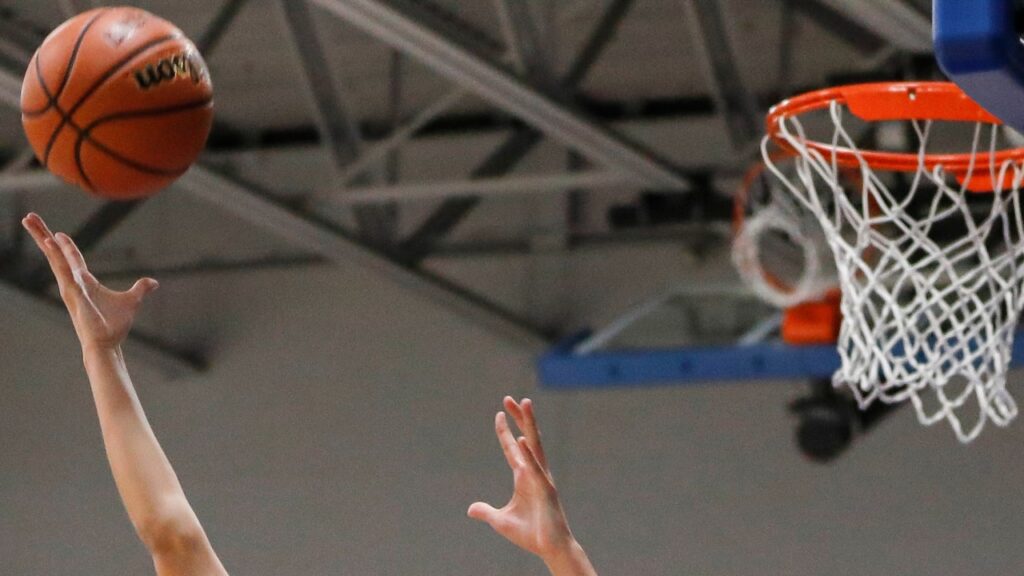 Lynch drops 28 at No. 7 St. Rose beats Jackson Memorial - Girls basketball recap