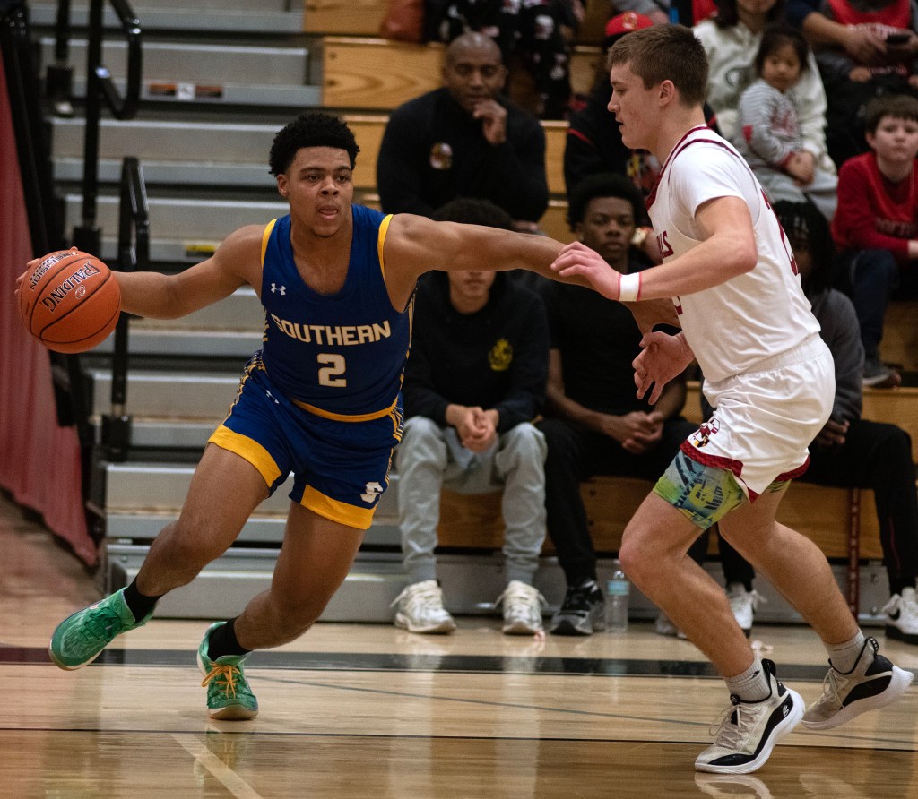 Southern boys basketball staves off Crofton for 55-43 win