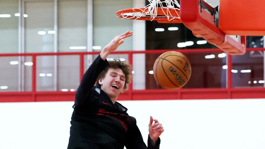 Chicago Bulls rookie's never-before-seen dunk