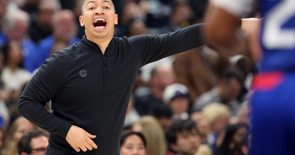 Clippers coach Tyronn Lue rips his team after loss to the Lakers
