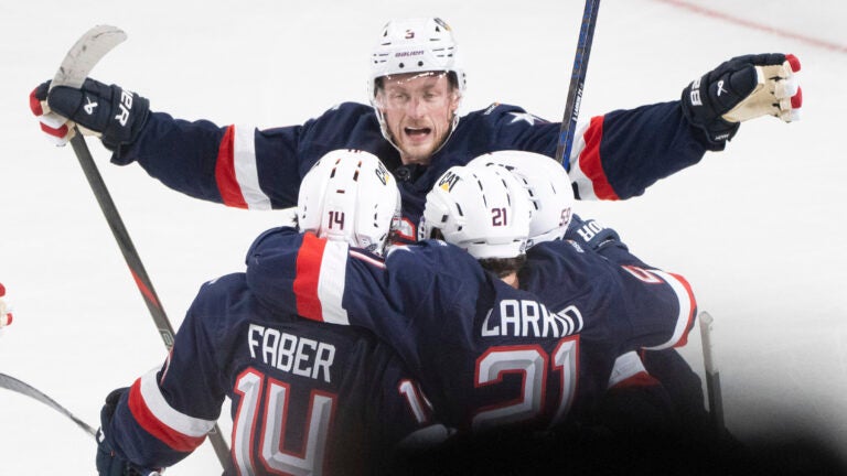 US Beats Canada to advance to 4 Nations Face-Off championship