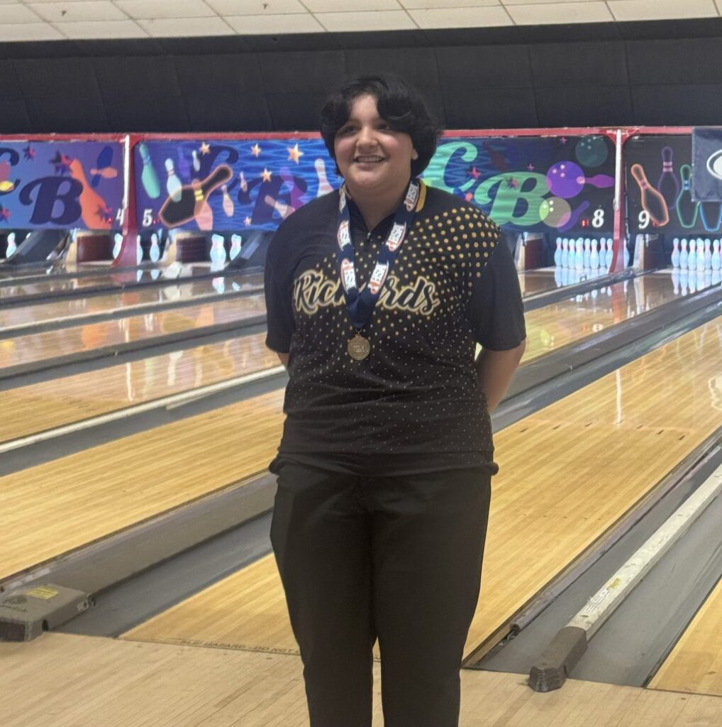 Richards' Ulyssa Garcia dominates for state title