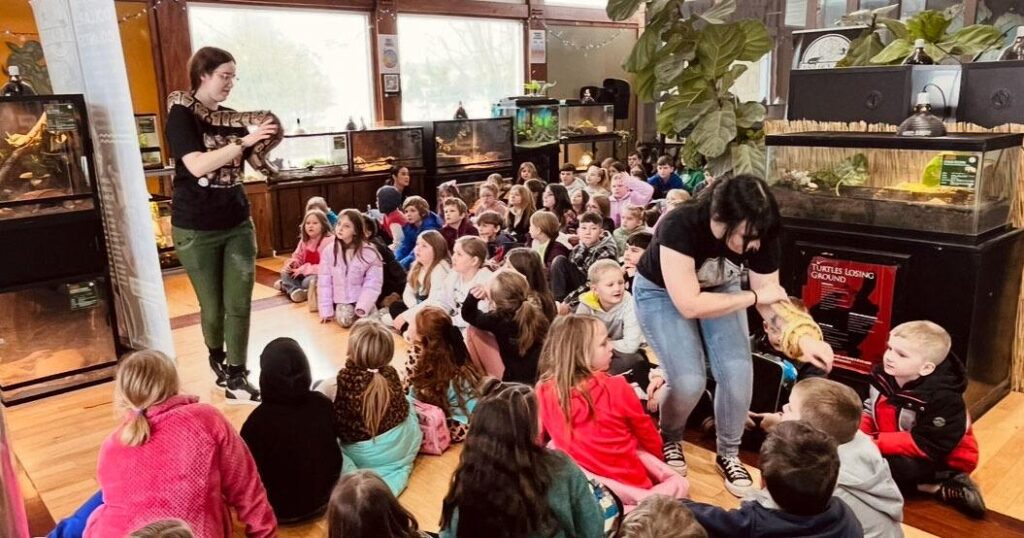Hurricane’s Zoology Zone to host 'Arts For Animals' event