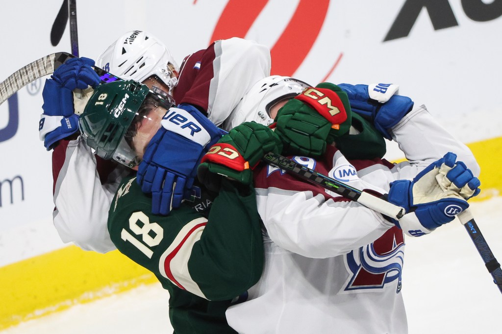 Avalanche score late, salvage point in shootout loss to Wild