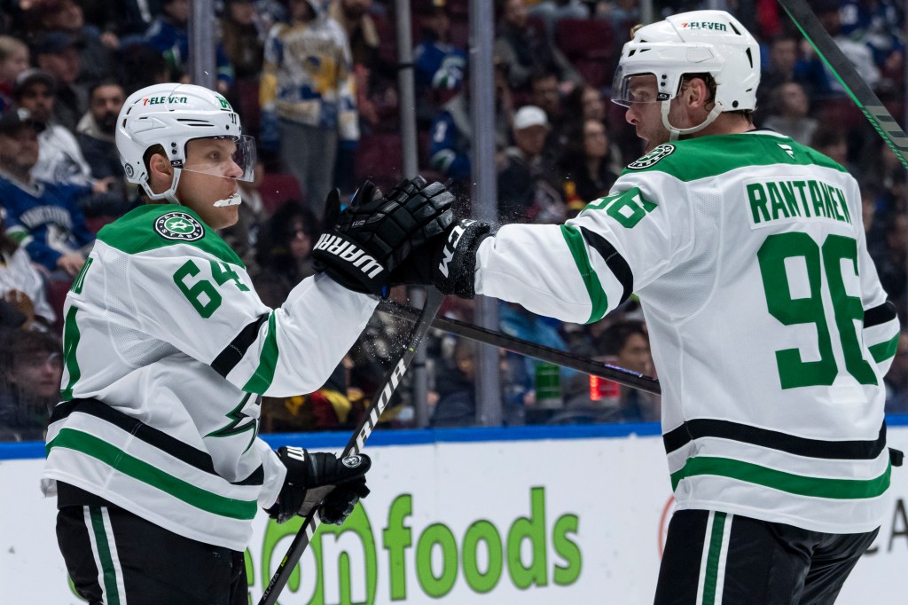 Mikko Rantanen happy in Dallas, denies telling Carolina he wouldn't sign