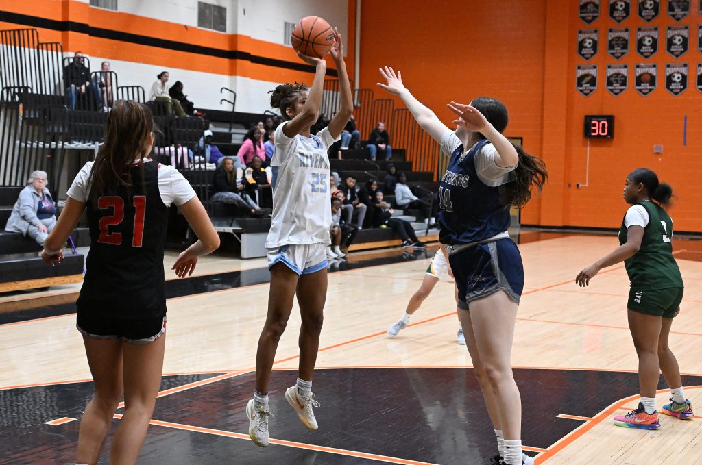 Howard County basketball seniors all smiles at All-Star Game
