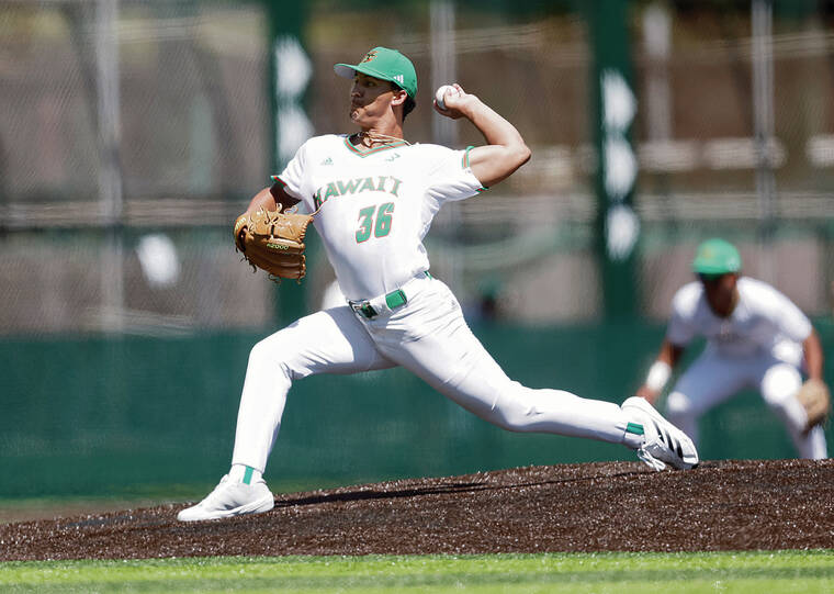 Hawaii hands UC Davis 16-0 loss, goes up 2-0 in home series