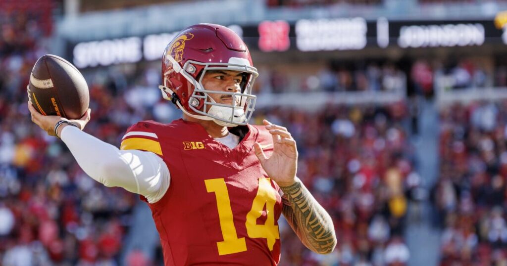 Jayden Maiava fights to retain USC starting quarterback job