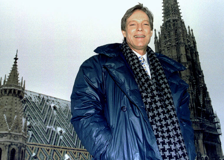 Richard Chamberlain, TV heartthrob turned serious actor, dies in Waimanalo at age 90