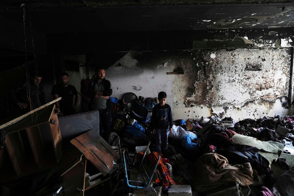 Ataques israelíes en Gaza durante la noche matan a más de 50 palestinos – Chicago Tribune