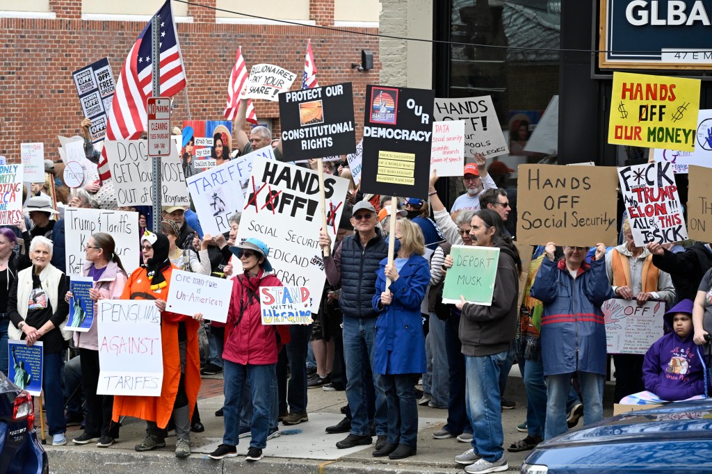 Carroll County says ‘Hands Off!’ to Trump and Musk at Saturday protest – Baltimore Sun