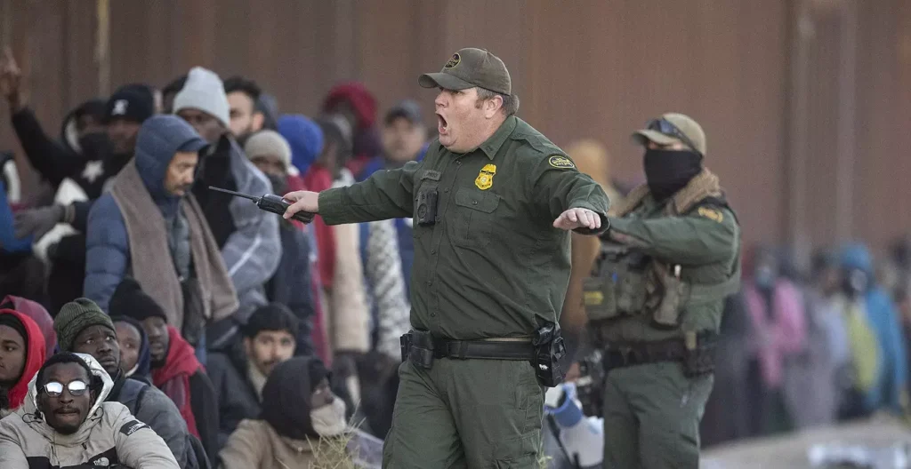 Arizona immigrant group sues to strike down Secure the Border Act