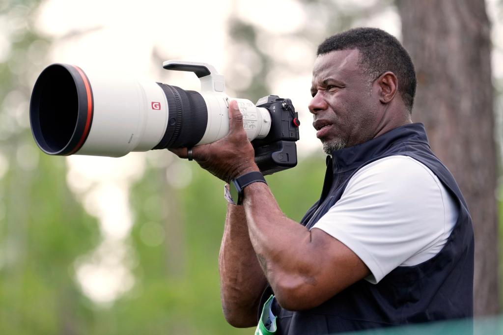 Baseball Hall of Famer Ken Griffey Jr. is relishing his chance to photograph Masters – Chicago Tribune