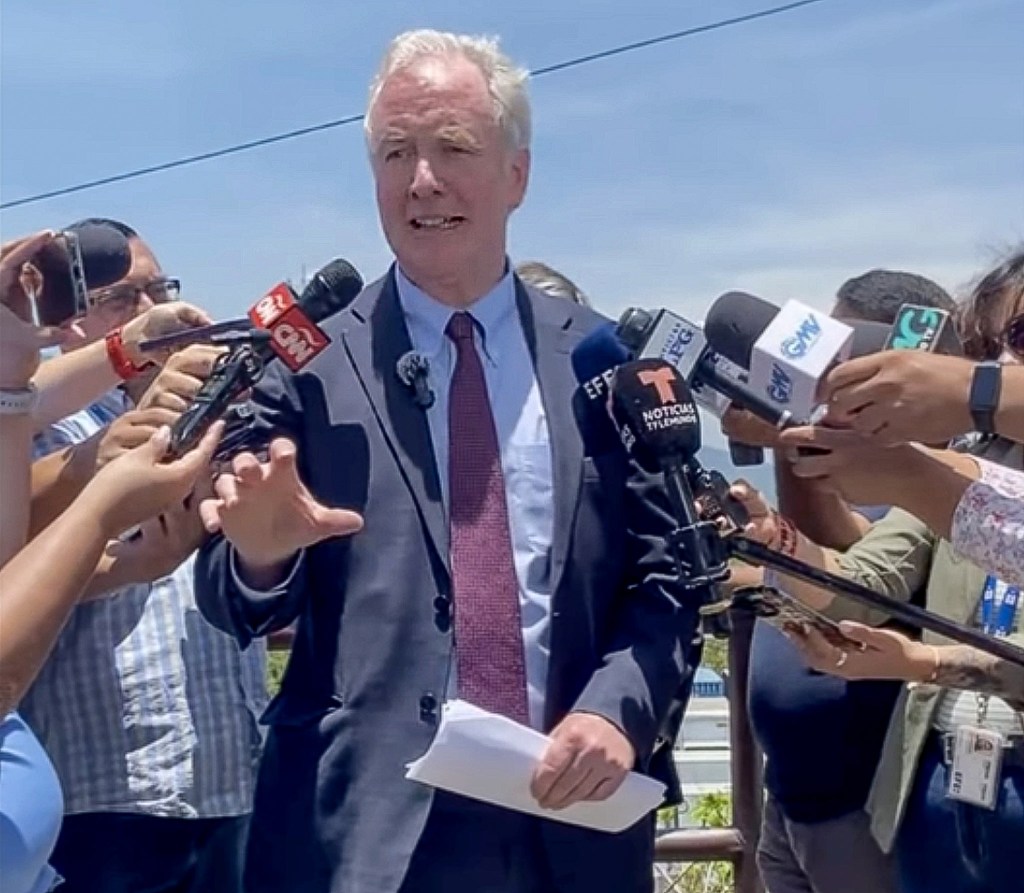 GOP congressman trolls Maryland Sen. Chris Van Hollen over Abrego Garcia visit – Baltimore Sun