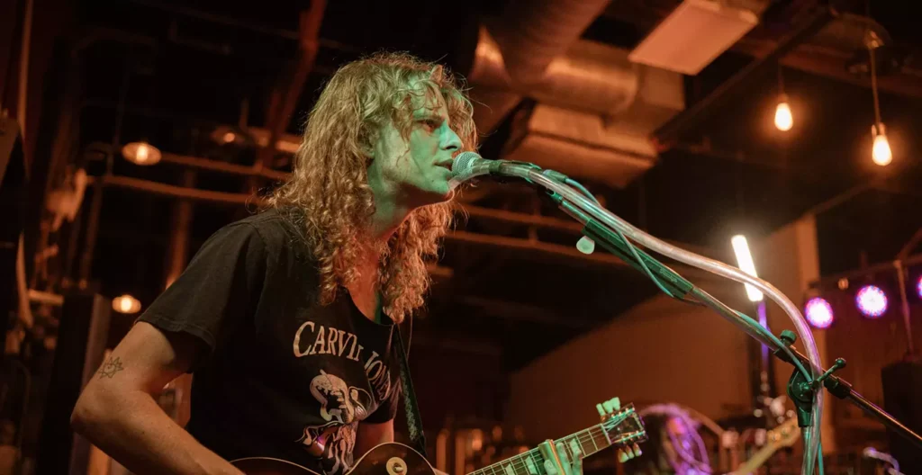 ‘How loved he is’: Carvin Jones cancer benefit rocks Phoenix bar