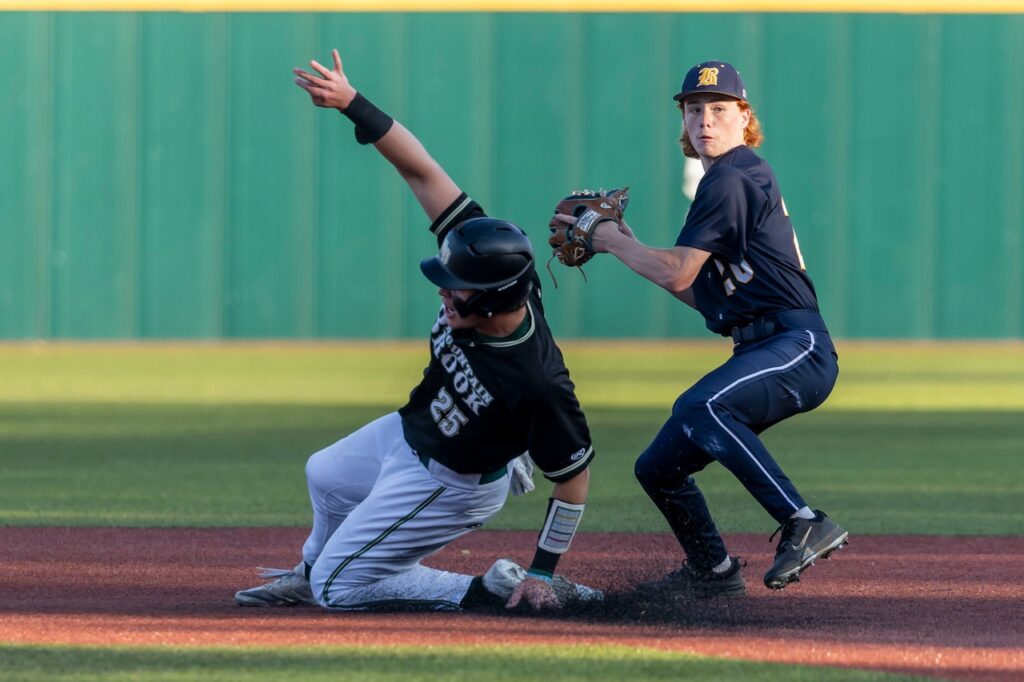 Mountain Brook rolls over Buckhorn to advance in 6A baseball playoffs