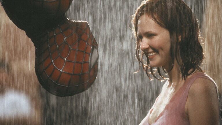 Tobey Maguire and Kirsten Dunst in "Spider-Man".