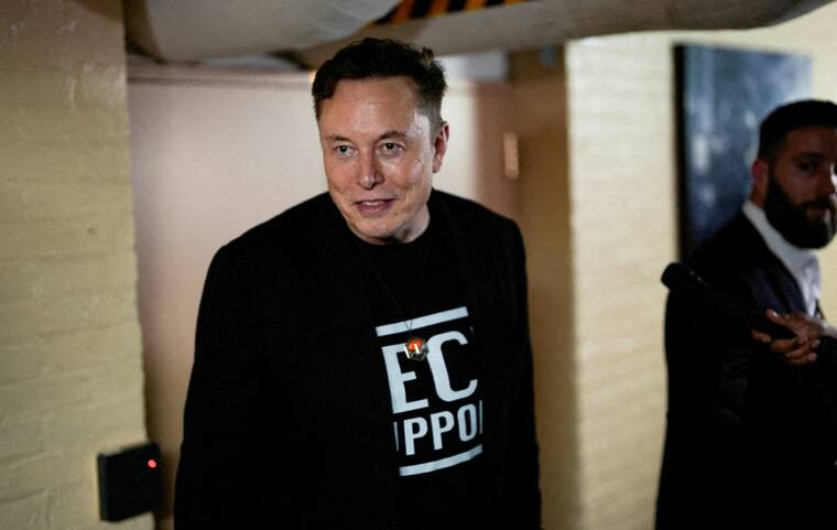 Musk’s DOGE using AI to snoop on federal workers, sources say