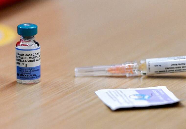 U.S. at tipping point for return of endemic measles