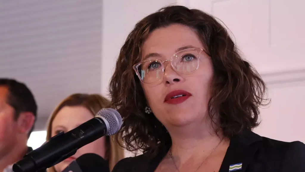 With Layoffs, Burlington Mayor Presents Balanced Budget