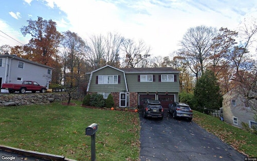 119 Marla Road, Hopatcong, NJ