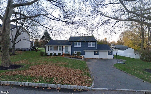 79 Townsend Drive, Florham Park, NJ