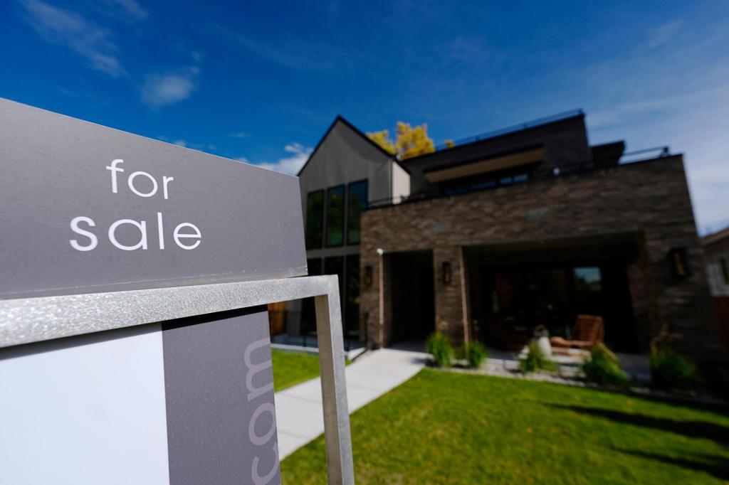 April home sales slow with high mortgage rates, prices
