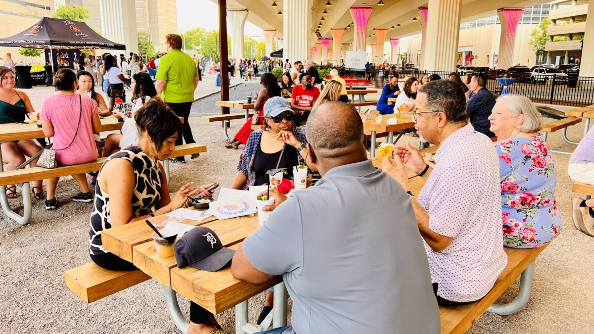Birmingham Restaurant Week returns for its 15th year—here's a sneak peek at delicious bites, fun events and how to pick the menu 1 Diners enjoy Sipology at Birmingham Restaurant Week at City Walk