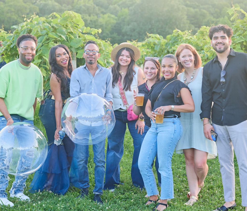 Blue Jeans & Bubbles Returns to Rusty Tractor Vineyards This June