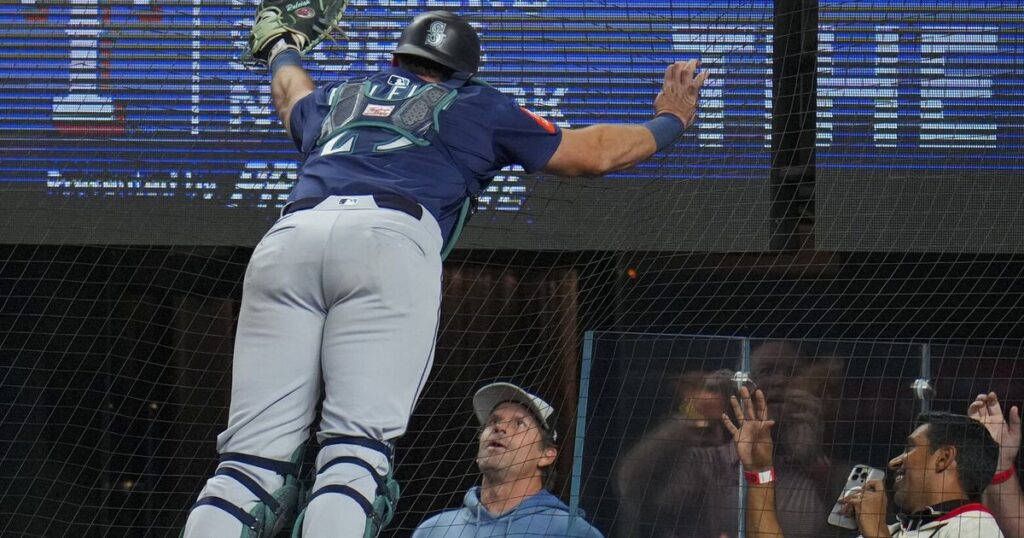 Photos: Mariners at Rangers | The Seattle Times