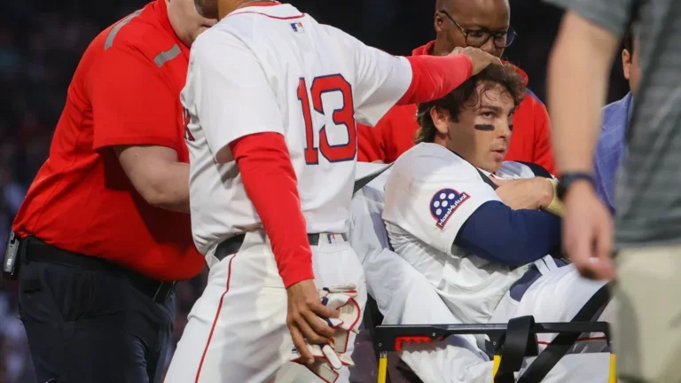 Red Sox' Triston Casas diagnosed with patellar tendon rupture
