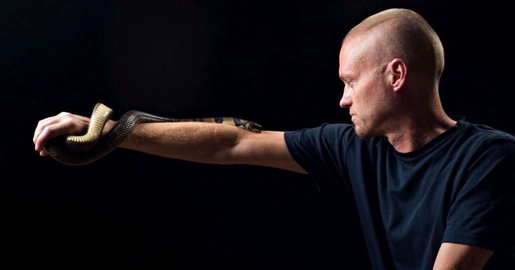 Snakes have bitten this man hundreds of times. His blood could help make a better treatment