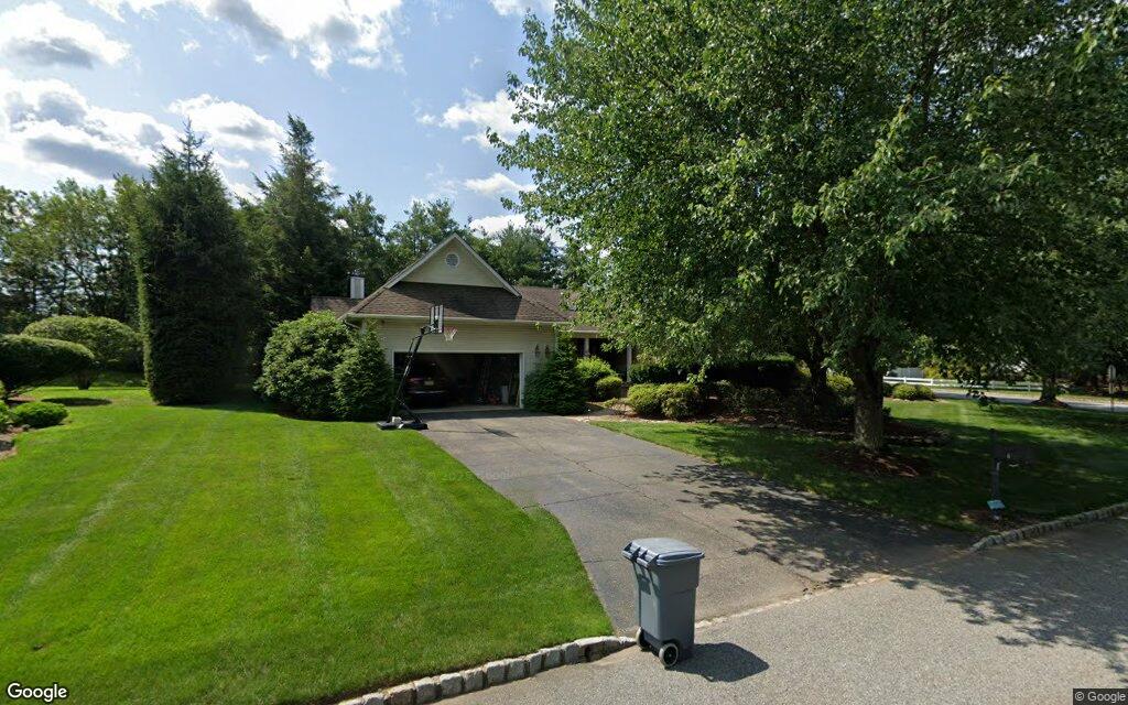 4 Sturbridge Circle, Wayne, NJ