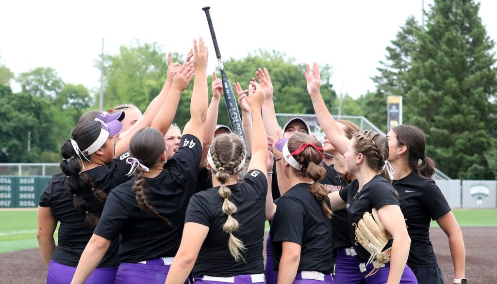 Linfield softball’s title chase ends as Wildcats lose in extra innings at NCAA D-III championship