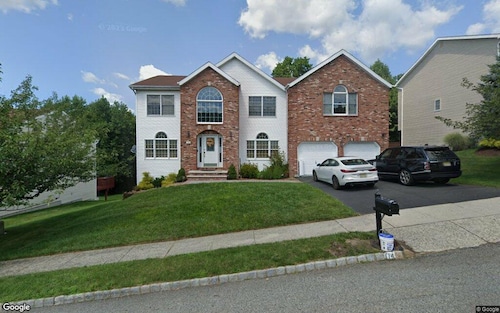 114 Point View Parkway, Wayne, NJ