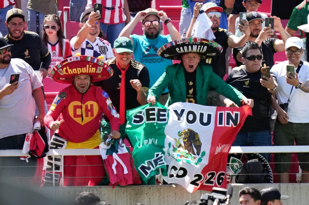 41,000 watch Mexico, Switzerland soccer teams in Salt Lake City