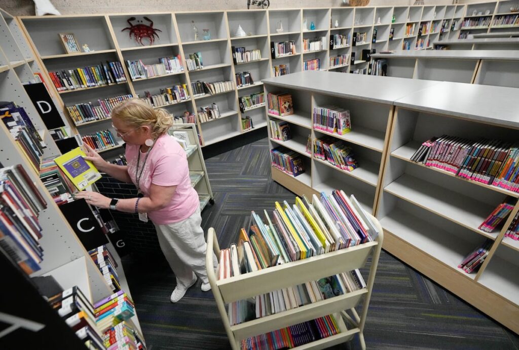 Utah teachers, librarians anxious about 'sensitive materials' law