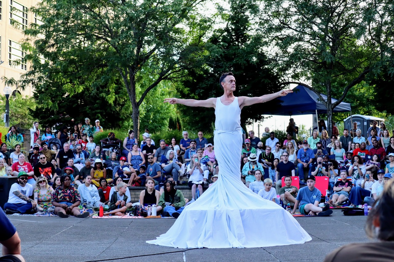 Ten Tiny Dances 2025