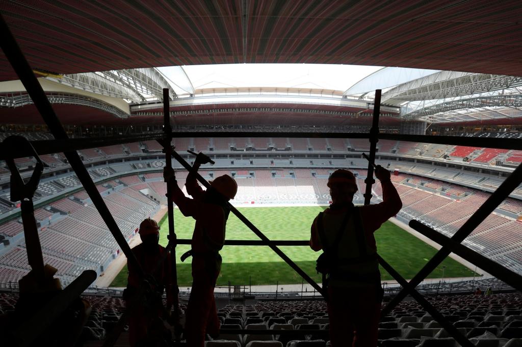 Con escepticismo, FIFA avanza con nueva estrategia de derechos humanos para el Mundial – Chicago Tribune